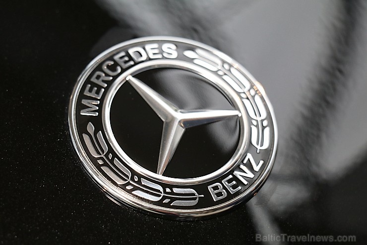 «Domenikss» medijiem prezentē jaunās paaudzes «Mercedes Benz GLS» apvidus automobili 269117