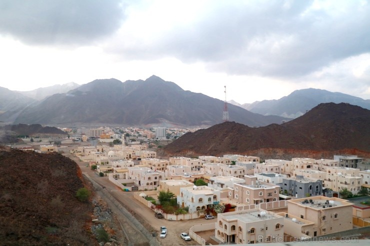 Travelnews.lv piedāvā fotomirkļus no ceļojuma autobusa loga Šārdžas emirātos. Atbalsta: VisitSharjah.com un Novatours.lv 269796