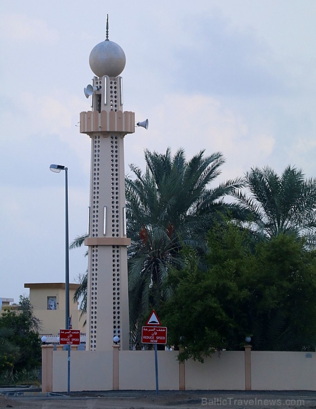 Travelnews.lv piedāvā fotomirkļus no ceļojuma autobusa loga Šārdžas emirātos. Atbalsta: VisitSharjah.com un Novatours.lv 269857