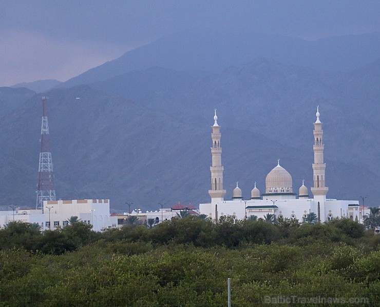 Travelnews.lv piedāvā fotomirkļus no ceļojuma autobusa loga Šārdžas emirātos. Atbalsta: VisitSharjah.com un Novatours.lv 269861