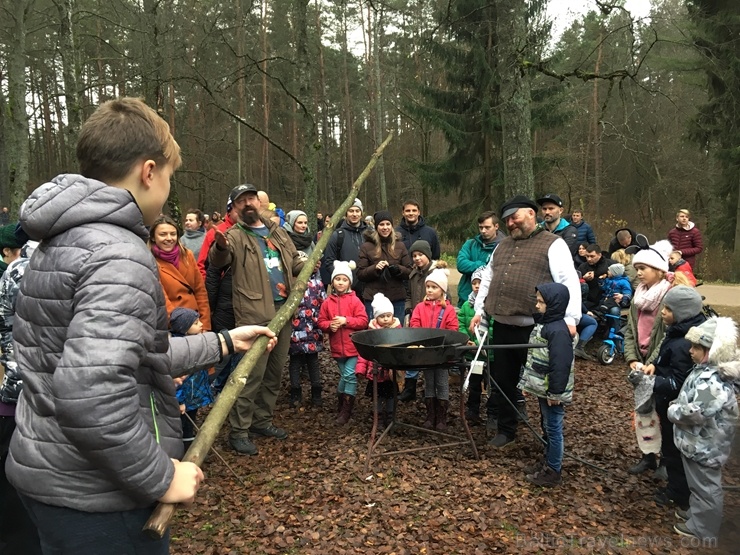 Latvijas Etnogrāfiskajā brīvdabas muzejā Mārtiņdienā norisinājās krāšņas svinības 270877