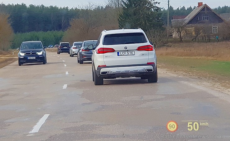 Travelnews.lv iepazīst jauno «BMW X6» sacīkšu trasē «333» un uz šosejas «BMW 118d», «BMW i3» un hibrīdmodeļus - «BMW X5» un 3.sēriju 271708