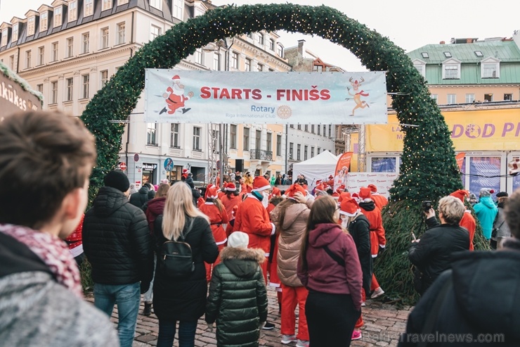 Ziemassvētku vecīšu labdarības skrējiens ir pozitīvām emocijām piepildīts pasākums, kurā ik gadu piedalās simtiem jautru dalībnieku ar mērķi palīdzēt  273066