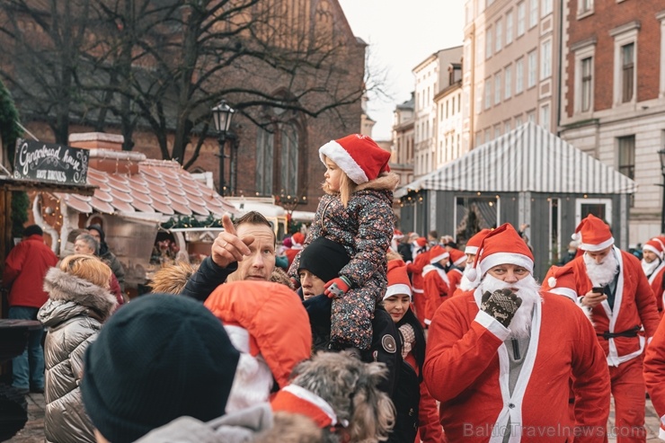 Ziemassvētku vecīšu labdarības skrējiens ir pozitīvām emocijām piepildīts pasākums, kurā ik gadu piedalās simtiem jautru dalībnieku ar mērķi palīdzēt  273091