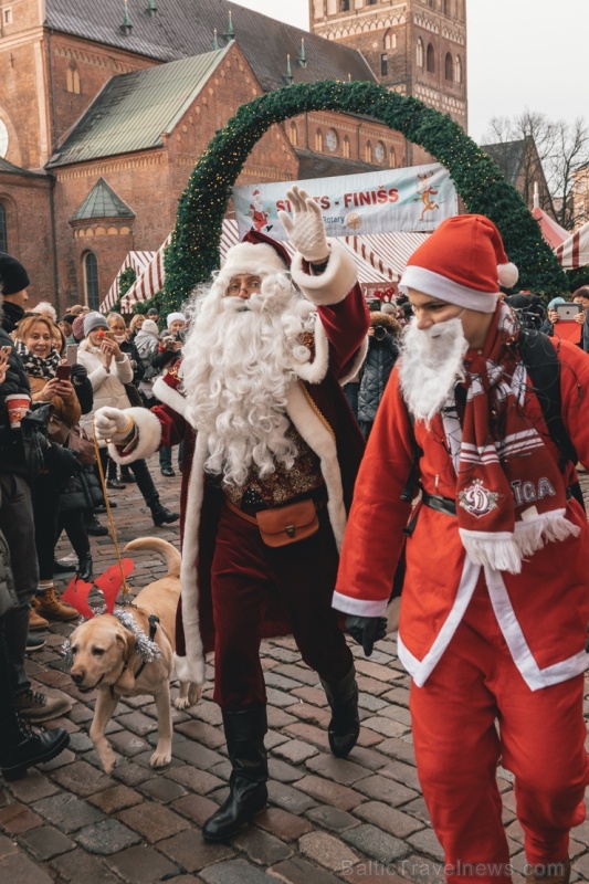 Ziemassvētku vecīšu labdarības skrējiens ir pozitīvām emocijām piepildīts pasākums, kurā ik gadu piedalās simtiem jautru dalībnieku ar mērķi palīdzēt  273108