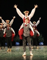 Daži fotomirkļi no bērnu un jauniešu deju studijas «Pīlādzītis» Ziemassvētku koncerta 38