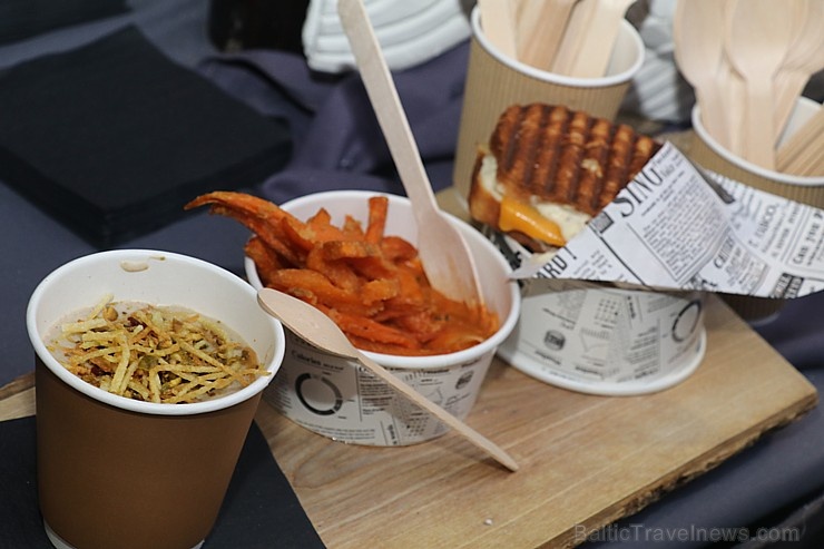 Galvaspilsētas centrā jauki smaržo «Riga Street Food Festival 2020» 274964