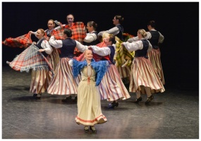 XXII Jaunrades deju konkursa finālā Ogrē 19 horeogrāfi skatītāju un žūrijas vērtējumam nodeva 41 deju, kuru izdejoja 26 kolektīvi 19