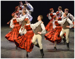 XXII Jaunrades deju konkursa finālā Ogrē 19 horeogrāfi skatītāju un žūrijas vērtējumam nodeva 41 deju, kuru izdejoja 26 kolektīvi 26