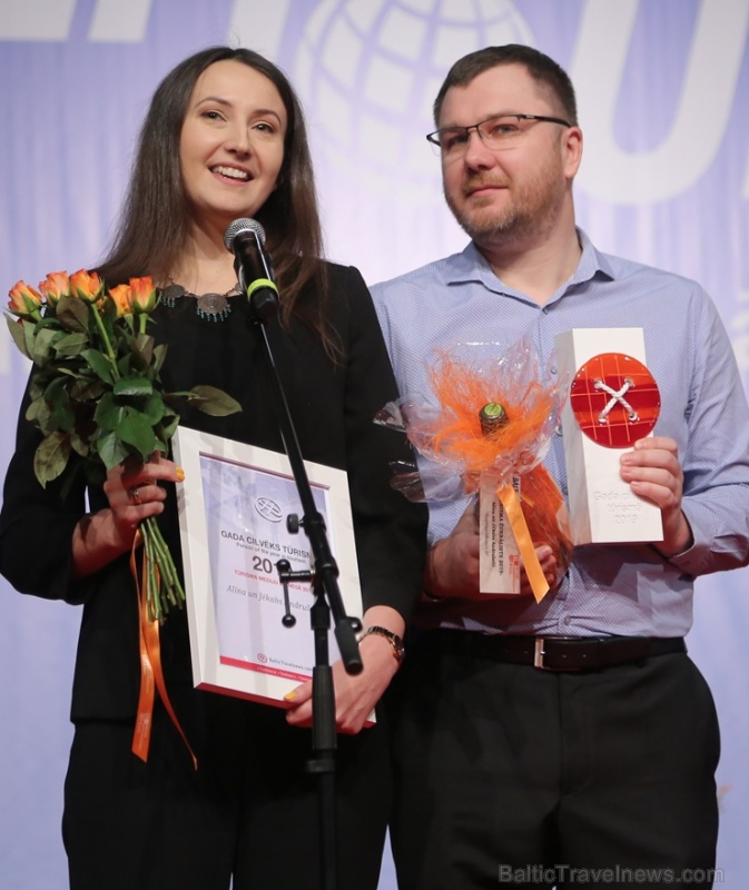 «Gada Cilvēks Tūrismā 2019» «TŪRISMA ŽURNĀLISTS 2019» - Alīna un Jēkabs Andrušaiti, Sapnumedniece.lv. Foto: Rojs Maizītis 276368