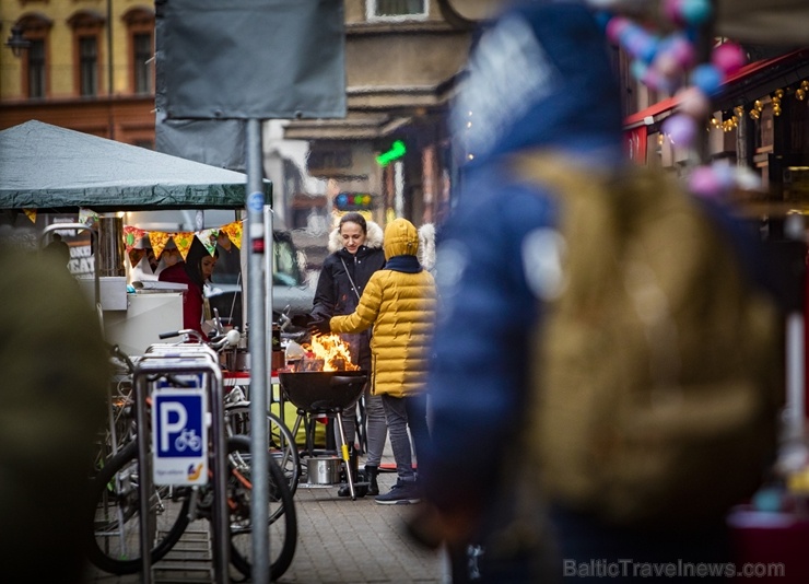 2020. gada katra mēneša pirmajā sestdienā kādu no galvaspilsētas centra ielām atvēl gājējiem, velobraucējiem, kā arī dažādām uzņēmējdarbību veicinošām 276422