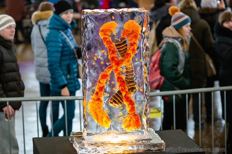 Starptautiskais Ledus skulptūru festivāls Jelgavā pārsteidz ar supervaroņiem 276855