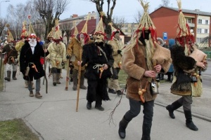 Līvānos norisinājās XXI Starptautiskais masku tradīciju festivāls, kurā piedalījās 24 masku grupasno Latvijas un citām valstīm 1