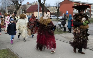 Līvānos norisinājās XXI Starptautiskais masku tradīciju festivāls, kurā piedalījās 24 masku grupasno Latvijas un citām valstīm 15