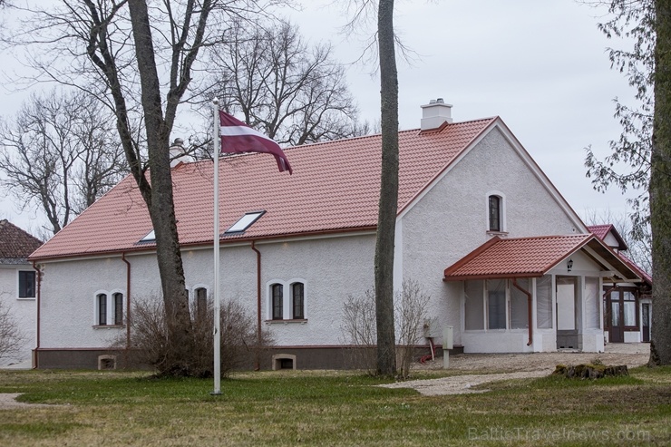 Kurzemē tūristiem ir pieejama nakšņošanai un svinībām grezna muiža - «Lielvirbu muiža». Foto: Reinis Brūvelis 277742