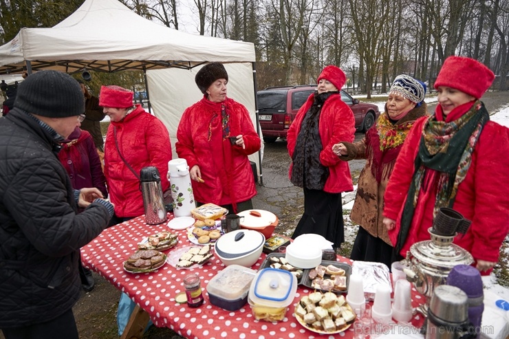 Rēzeknē svin tradicionālos slāvu tautību svētkus «Masļeņica» 279061