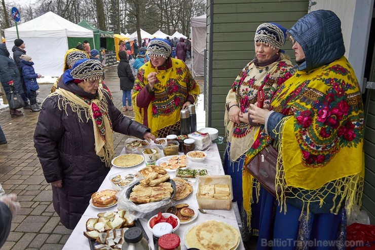 Rēzeknē svin tradicionālos slāvu tautību svētkus «Masļeņica» 279066