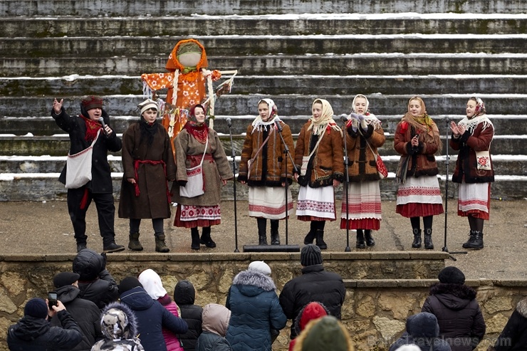 Rēzeknē svin tradicionālos slāvu tautību svētkus «Masļeņica» 279090