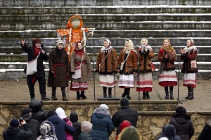 Rēzeknē svin tradicionālos slāvu tautību svētkus «Masļeņica» 31