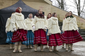 Rēzeknē svin tradicionālos slāvu tautību svētkus «Masļeņica» 38