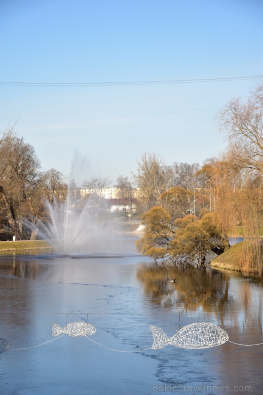 Valmieras pilsēta un Gaujas krasti lēnām plaukst un ir pavasara gaidās 280207