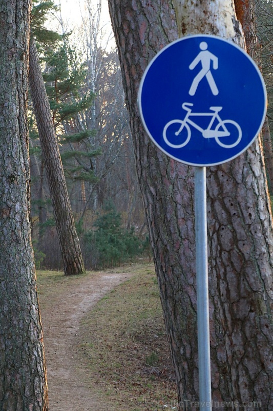 Travelnews.lv novēro, ka Jūrmala pievelk aktīvos un cilvēki caurmērā ievēro 2 metru attālumu 280234