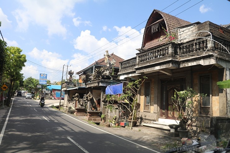 Travelnews.lv piedāvā fotomirkļus no Bali ielas satiksmes dzīves. «Turkish Airlines» un «365 Brīvdienas» 280348