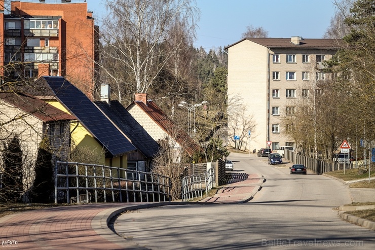 Madona ik mirkli kļūst aizvien pavasarīgaka un ziedošāka 280401