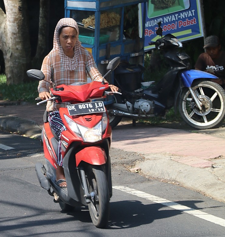 Motorolleri ir viens no svarīgākajiem transporta līdzekļiem Bali salā. «Turkish Airlines» un «365 Brīvdienas» 280509