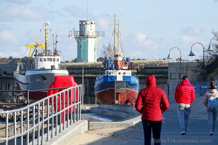 Ventspils ziedoši sagaida pavasari 280797