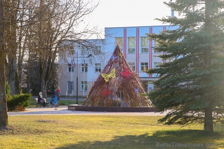 Gulbene Lieldienu laikā ir saulaini izrotāta 280868