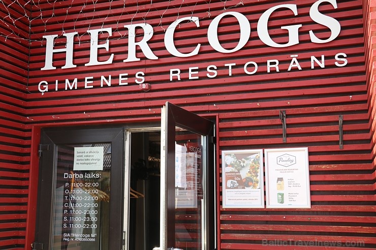 Ģimenes restorāns «Hercogs Mārupe» ir viens no retajiem Pierīgā, kas vēl apkalpo gardēžus 281027
