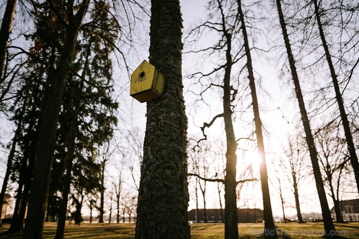 Parks atrodas līdzās Valmiermuižas alus darītavai un rūpi par tā apdzīvošanu un kultūrvēsturiskās vides saglabāšanu un atjaunošanu tur 