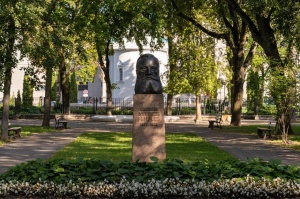 Daugavpils pilsētas vēsturiskais centrs ir pilsētas vispievilcīgākā vieta un viens no veiksmīgākajiem paraugiem, kur izdevies rast kompromisu starp se 3