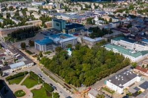 Daugavpils pilsētas vēsturiskais centrs ir pilsētas vispievilcīgākā vieta un viens no veiksmīgākajiem paraugiem, kur izdevies rast kompromisu starp se 18