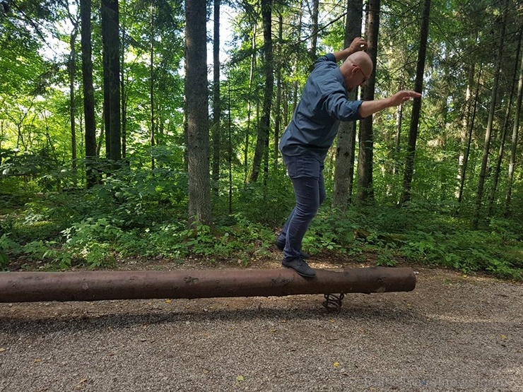 Lielvārdē ceļotāji var baudīt pastaigu dabas takās un parkos 282512