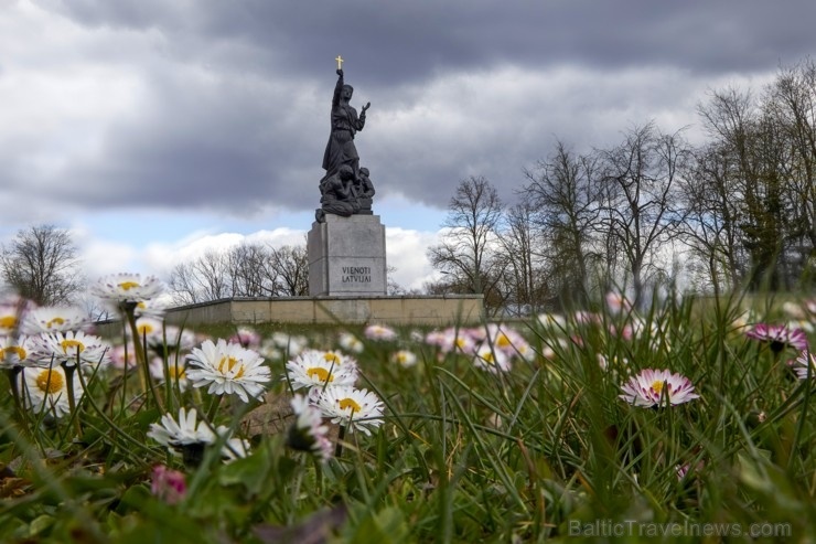 Rēzekne maijā vērojama visdažādākajās nokrāsās 282603