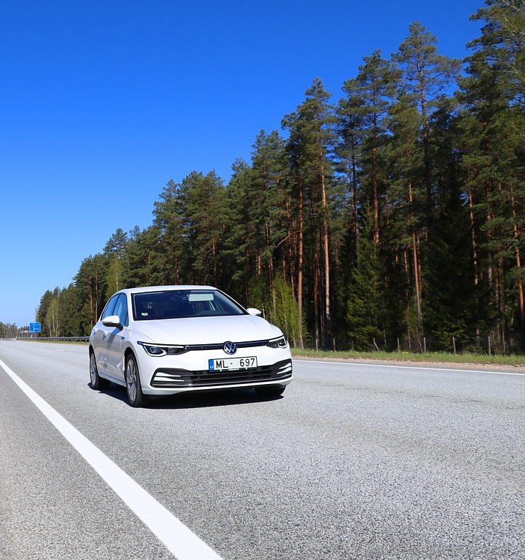 Travelnews.lv apceļo Latgali un Pierīgu ar jauno «Volkswagen Golf 8 1.5 eTSI» 282664