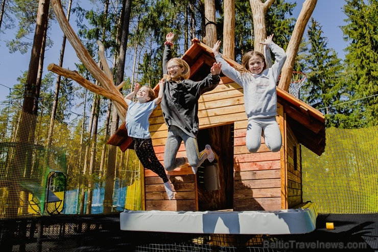 Latvijas valsts mežu dabas parks Tērvetē atklāta jauna aktīvās atpūtas tematiskā daļa ar pievienoto vides izglītības vērtību - Kurbada zeme 283265