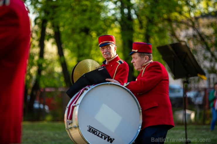 Rēzeknes pagalmos skan muzikāli pārsteigumi pilsētas iedzīvotājiem un viesiem 283526