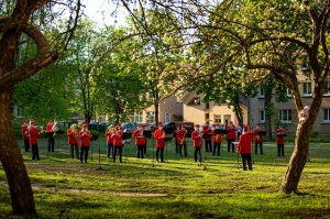 Rēzeknes pagalmos skan muzikāli pārsteigumi pilsētas iedzīvotājiem un viesiem 15