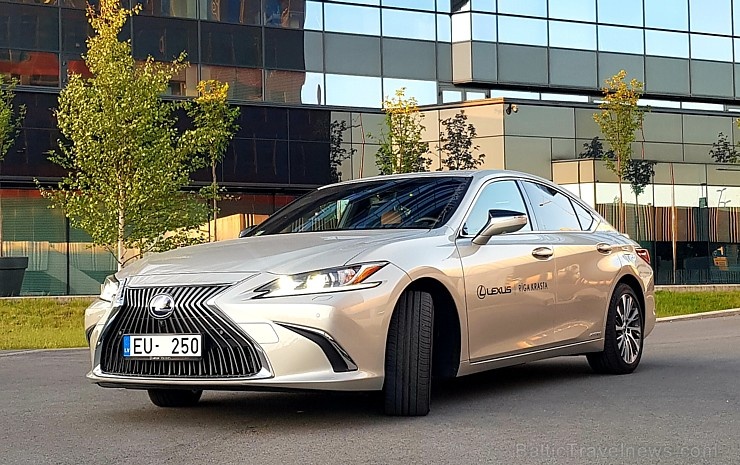 Travelnews.lv apceļo Latviju ar «Lexus ES 300h» 283650