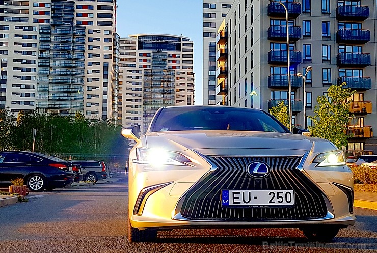 Travelnews.lv apceļo Latviju ar «Lexus ES 300h» 283651