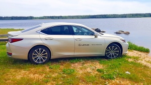 Travelnews.lv apceļo Latviju ar «Lexus ES 300h» 12