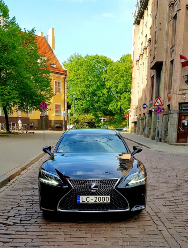 Travelnews.lv apceļo Latviju ar premium klases «Lexus LS 500h» 283730