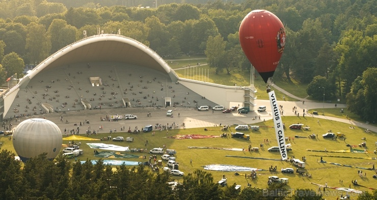 Viļņa ir viena retajā galvaspilsētām Eiropā, kas veic gaisa balonu lidojumus virs pilsētas 284236