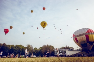 Viļņa ir viena retajā galvaspilsētām Eiropā, kas veic gaisa balonu lidojumus virs pilsētas 14
