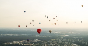 Viļņa ir viena retajā galvaspilsētām Eiropā, kas veic gaisa balonu lidojumus virs pilsētas 17