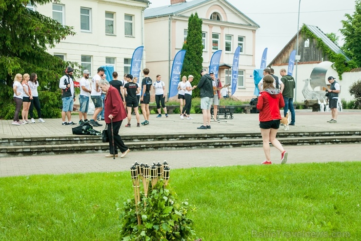 Krāslavā uzsākts Gaismas ceļš, kas vīsies pa Latvijas (pie)robežu - izgaismojot Latviju un veidojot Gaismas un mīlestības ceļu 284416