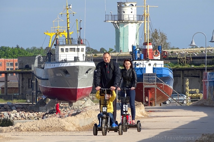 Ventspils vasarā krāšņi zied un žilbina acis 284429